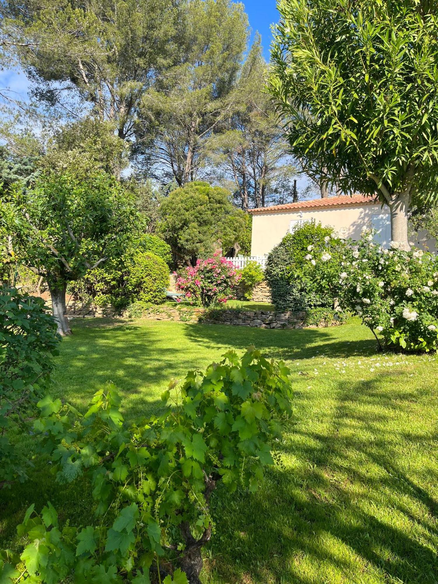 Le Clos Serein Ле-Боссе Экстерьер фото
